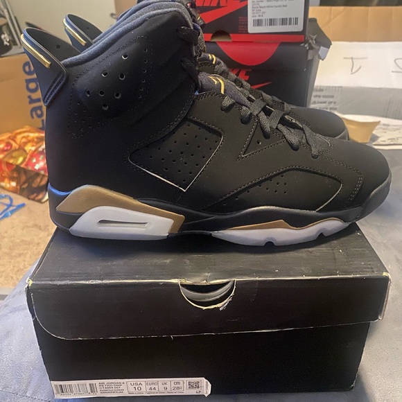 Jordan 6 - Picture 2 of 3